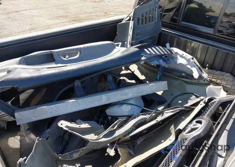 2015 Toyota Tacoma z USA, uszkodzony, nr VIN 5TFJX4CNXFX064481